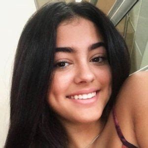 malu trevejo edad|Malu Trevejo Bio, Age, Family, Height, Boyfriend, Net。